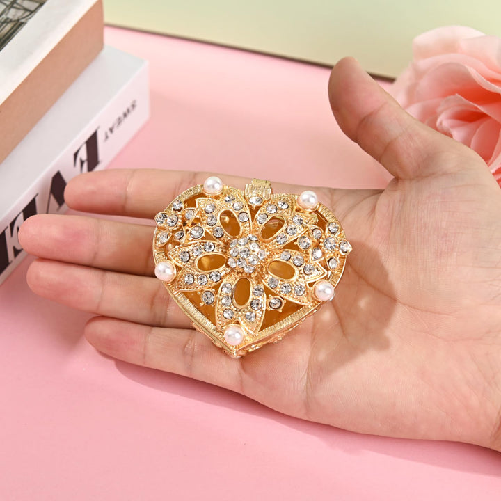 Five Flower Pearl Heart Shaped Box - TINGKU