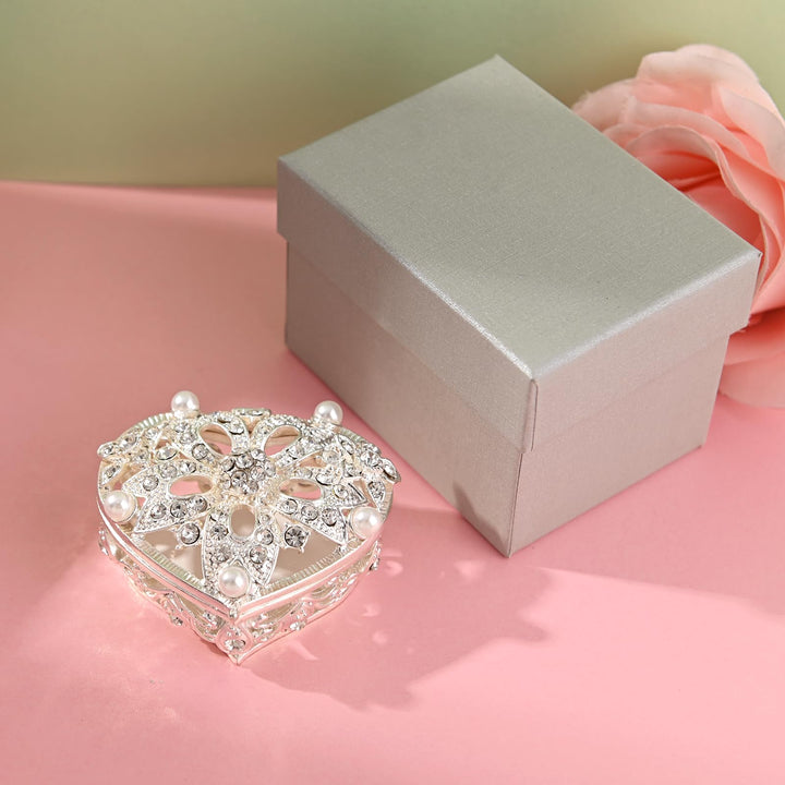 Five Flower Pearl Heart Shaped Box - TINGKU