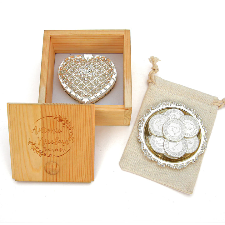 Set de Arras de Boda Personalizadas – 13 Monedas de Unión Grabadas con Caja Corazón Diamantada Deluxe | Regalo Católico Conmemorativo - TINGKU