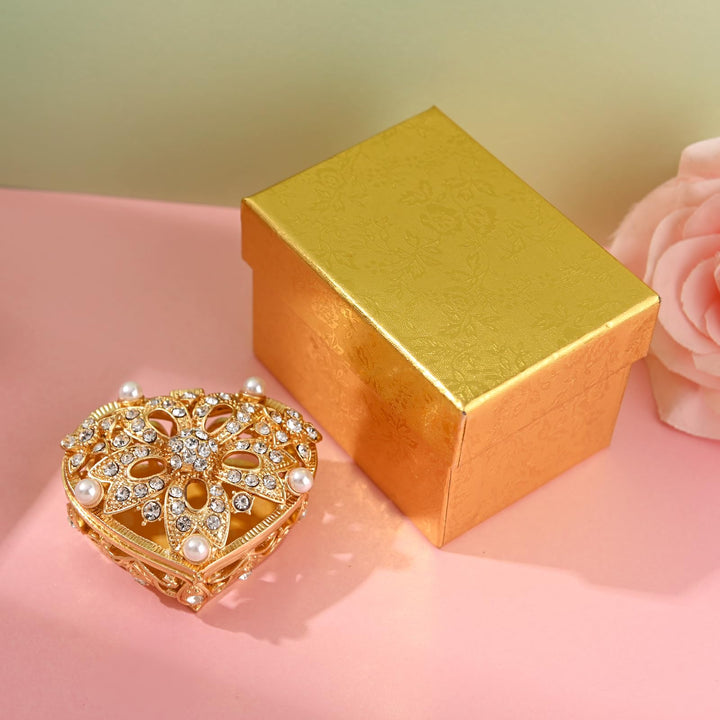 Five Flower Pearl Heart Shaped Box - TINGKU
